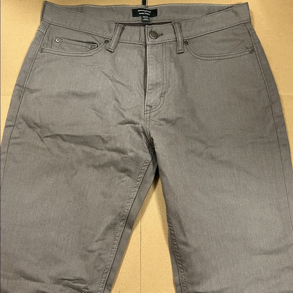 Banana Republic “Athletic Travel Pant in Brown Heather” 32x34